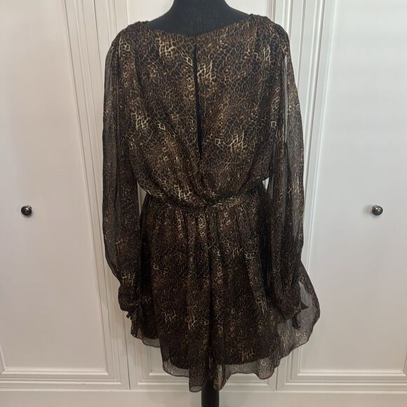 Kurt Thomas Silk Leopard Print Dress with Slit Sleeves Size 8 - Picture 5 of 9